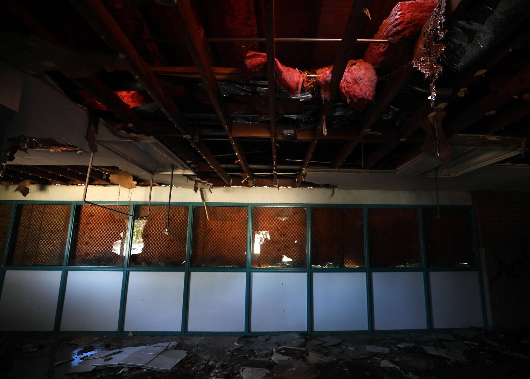 Overnight fire damages shuttered Julia Keen Elementary School